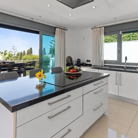 Vila Exclusive With Amazing Views - Near