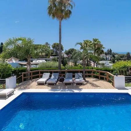 Exclusive With Amazing Views - Near