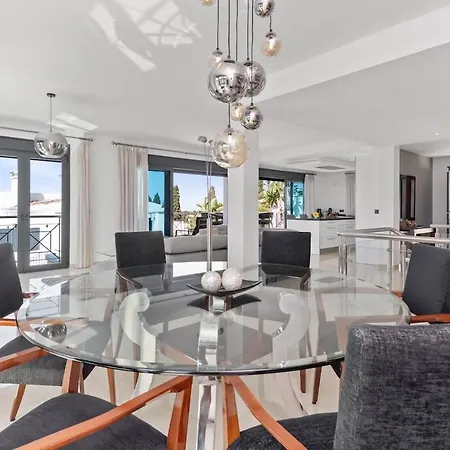 Exclusive With Amazing Views - Near